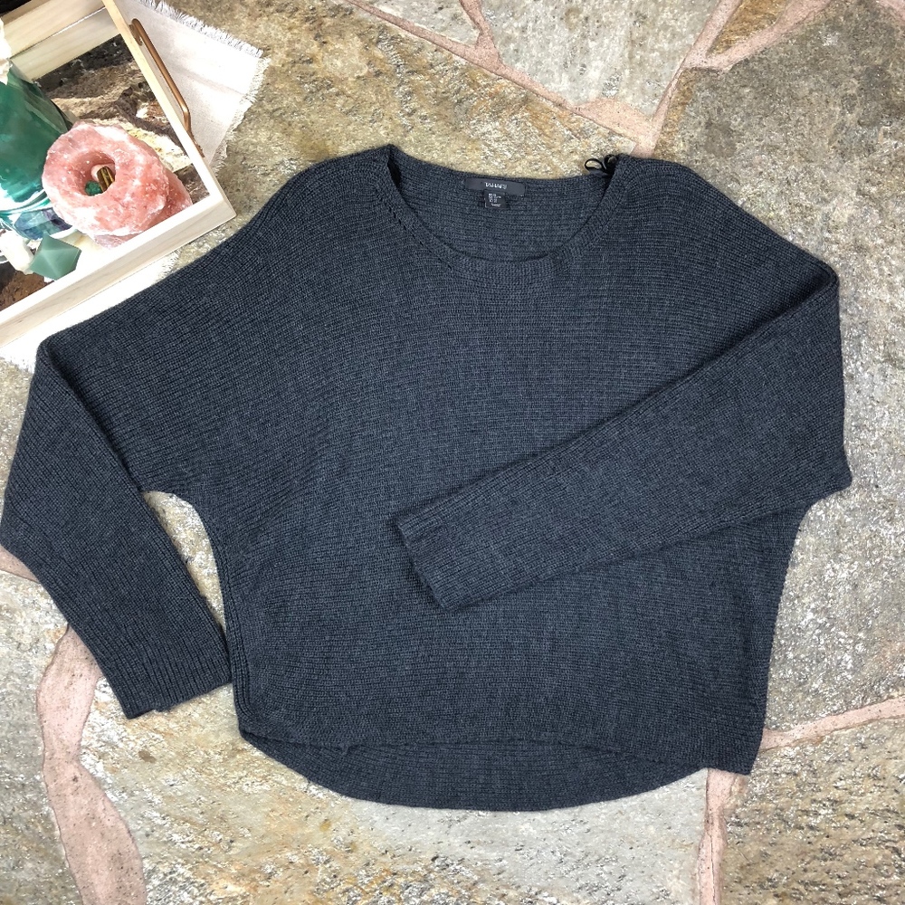 Tahari Women's Crop Sweater Size XL Gray Wool Knit
